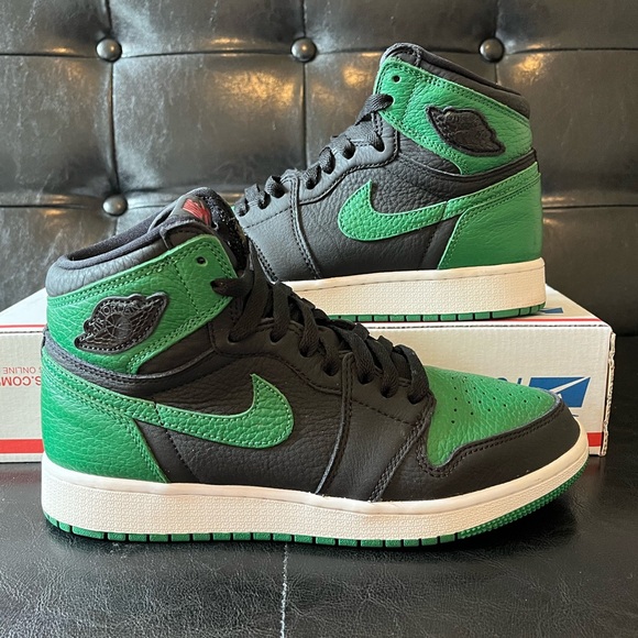 Jordan Shoes - Jordan 1 High OG GS‎ “Pine Green 2.0” Sz 5.5Y / Women’s 7